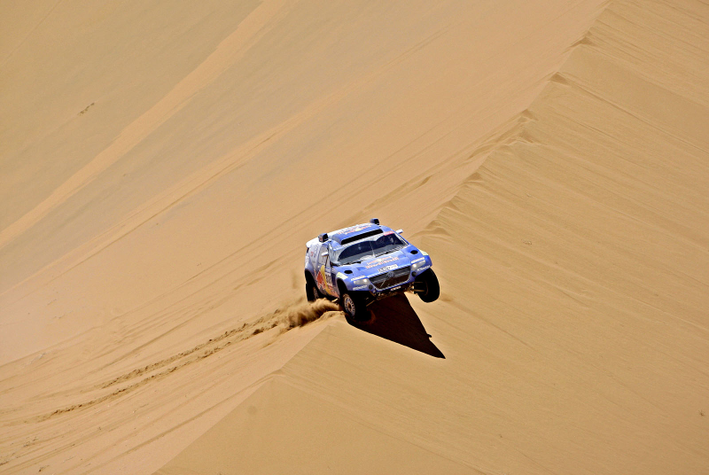 Illustration for article titled Gallery: 2010 Dakar Rally